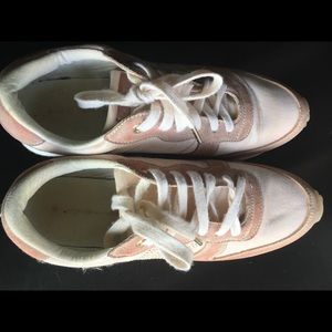 Tommy Hilfiger sneakers